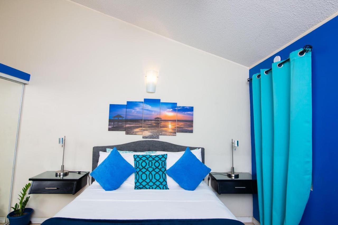 The Oasis I, Portmore Country Club 외부 사진