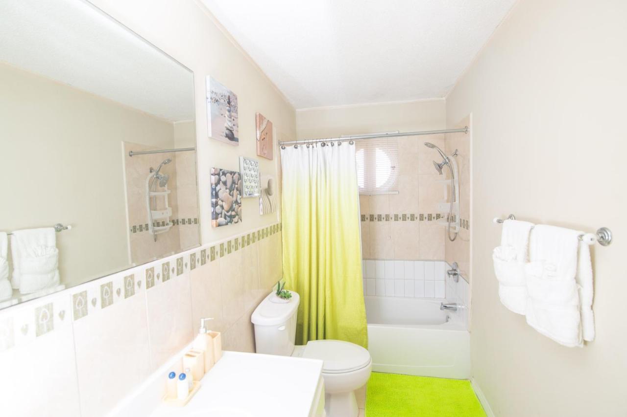 The Oasis I, Portmore Country Club 외부 사진