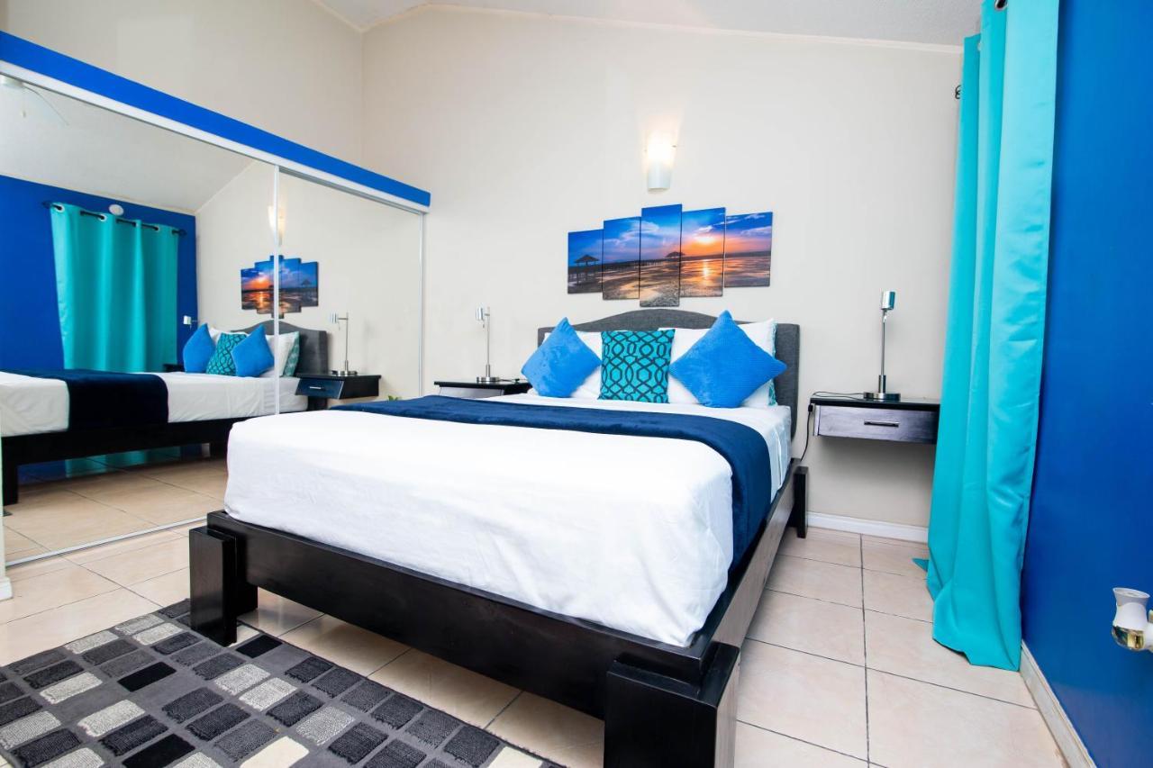 The Oasis I, Portmore Country Club 외부 사진