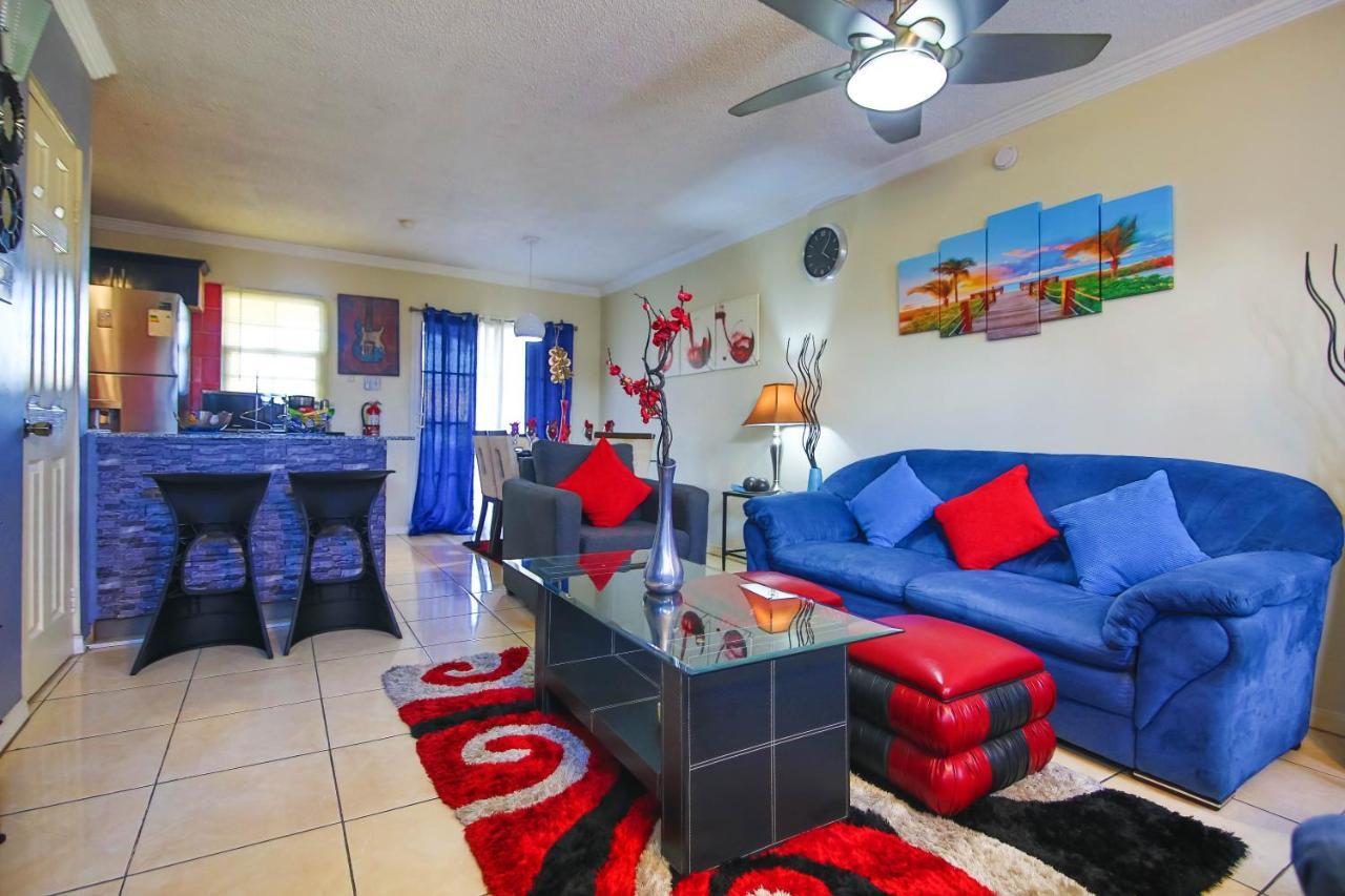 The Oasis I, Portmore Country Club 외부 사진